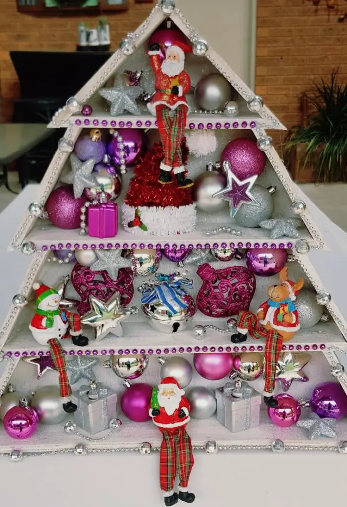 Christmas Tree Shelf