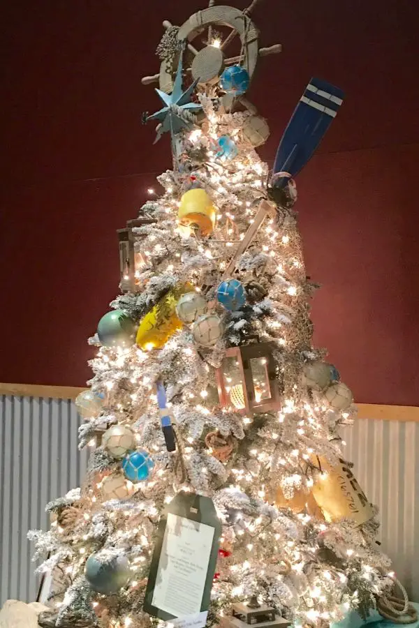 Nautical Them Christmas Tree