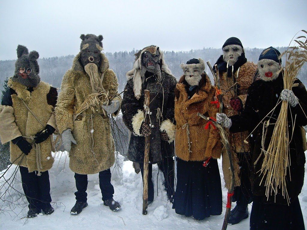 Christmas mummers, Latvia