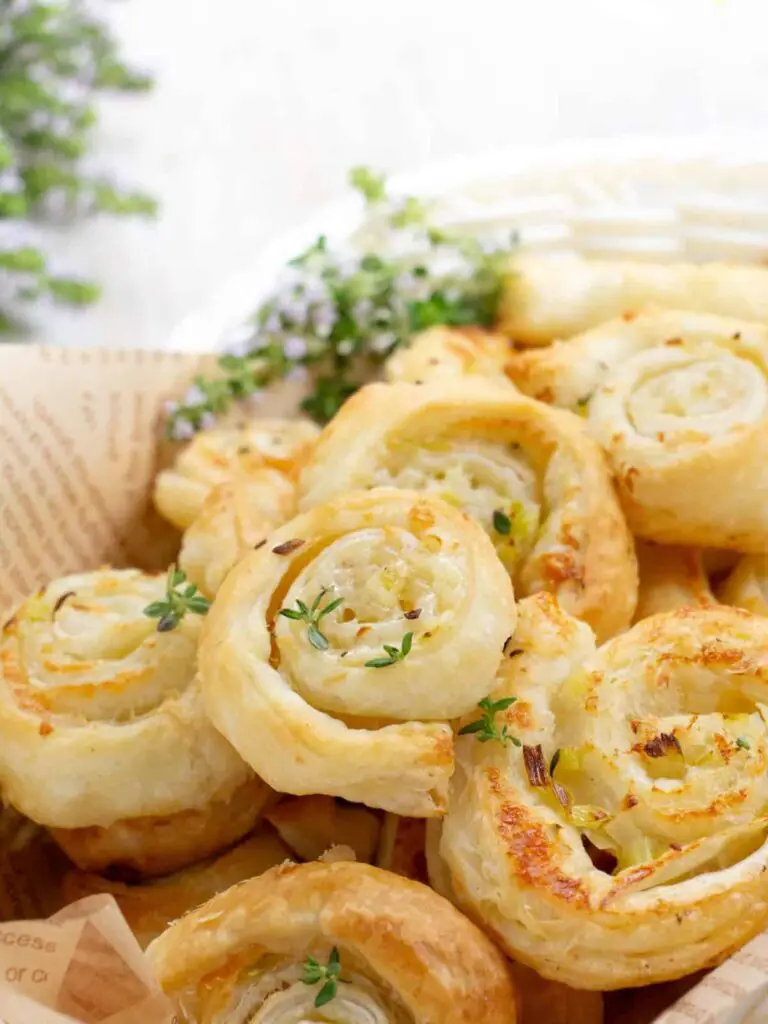 Garlic Puff Pastry Pinwheels