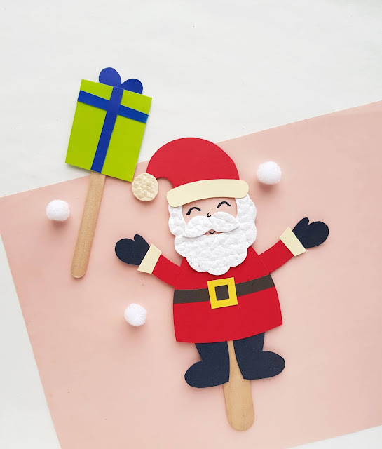 Santa papercraft puppet