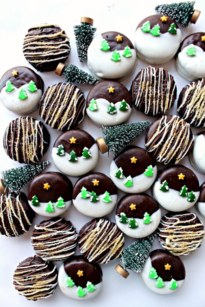 Winter Wonderland Chocolate Dipped Oreos