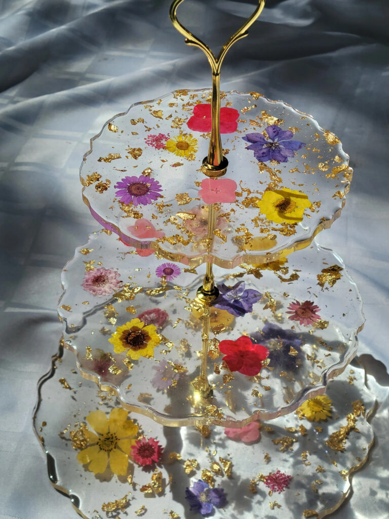 3-Tier Floral Resin Stand