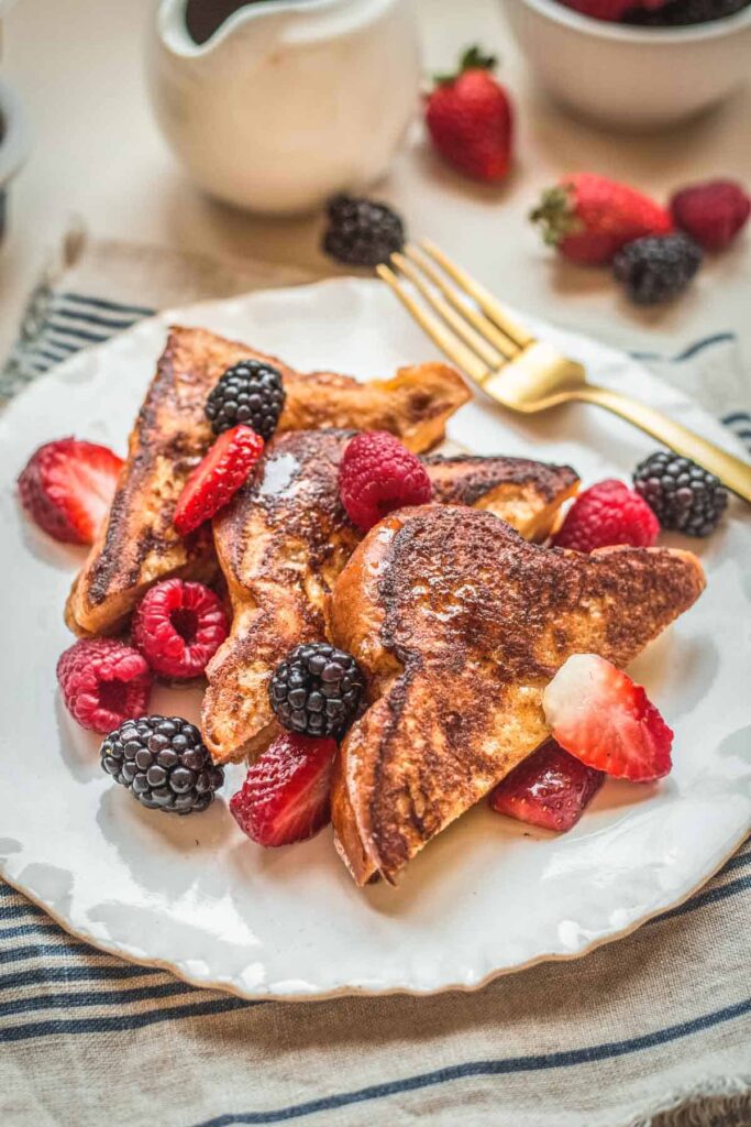 Mascarpone Stuffed French Toast