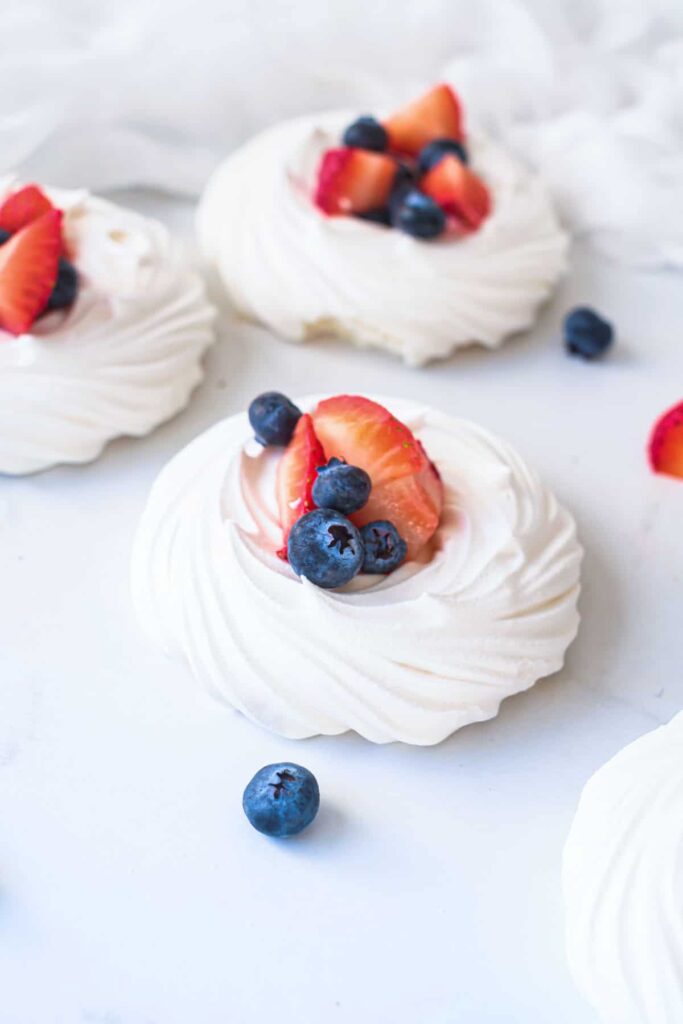 Mini Pavlovas