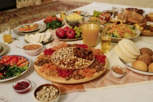 Hosting a No-Stress Summer Gathering
